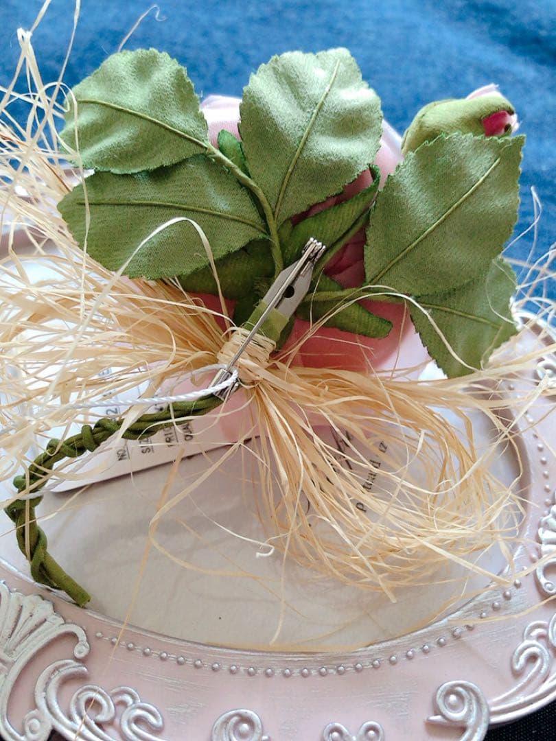 ピンクハウス❤️【未使用】藁付きばらコサージュ❤️