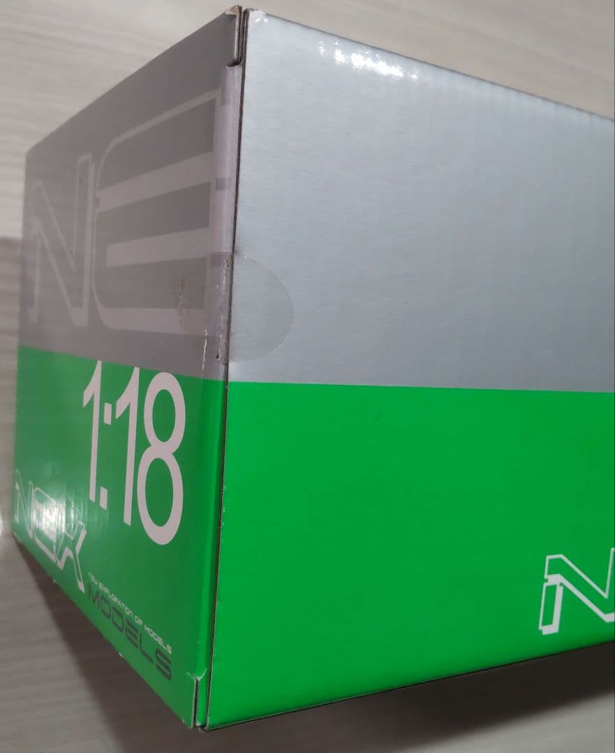 WELLYベントレーコンチネンタルスーパースポーツ未開封ミニカー☆1/18当時物