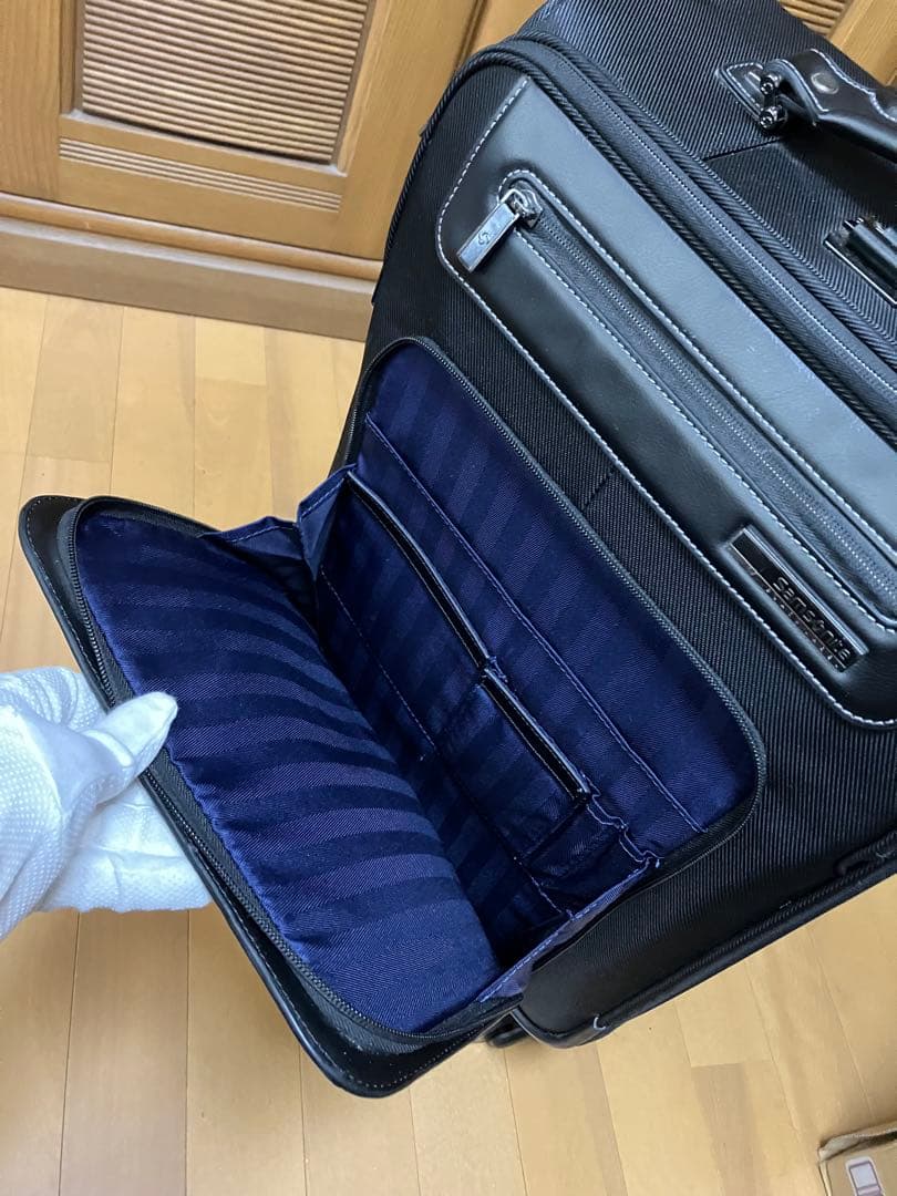 サムソナイト　Samsoniteソフトキャリーブラック旅行カバンスーツケースM