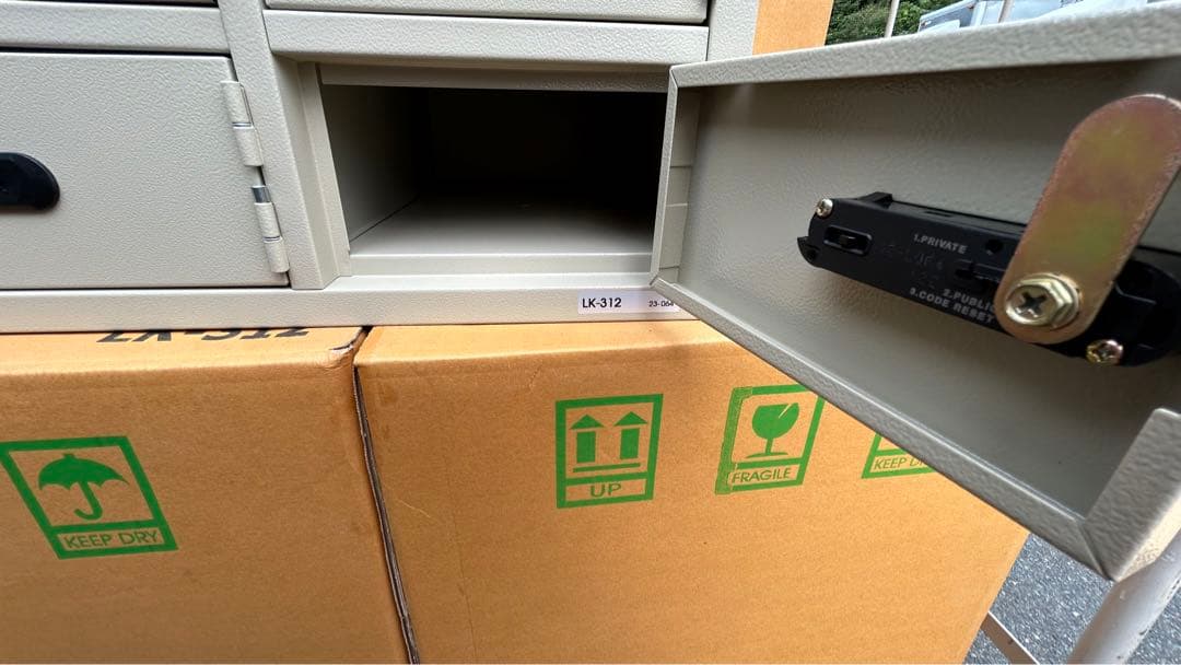 ✨新品‼️未使用品✨ロッカー③‼️保管庫✨金庫‼️貴重品入れ❗ダイヤル式‼マスター鍵有