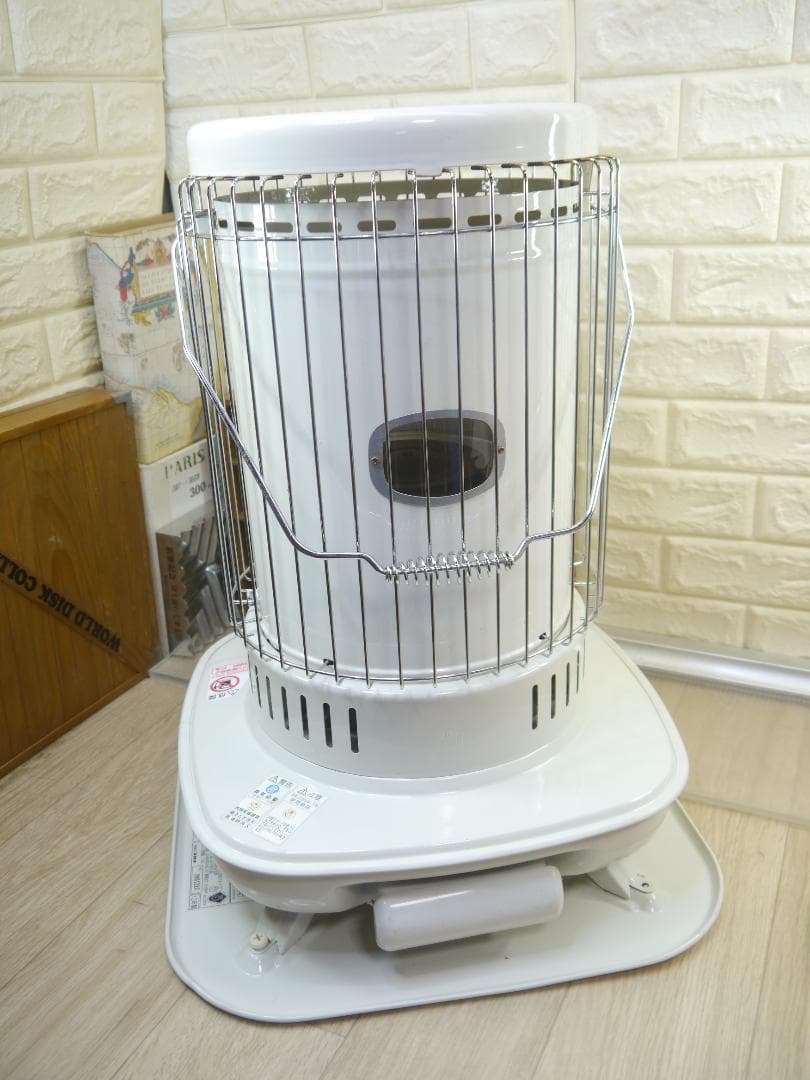 送料込◆程度良好です◆2012①◆コロナ　灯油ストーブ 円筒形 ホワイト
