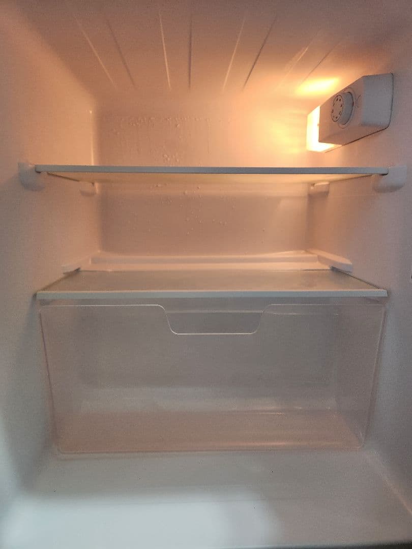 Hisense 冷蔵庫 ホワイト中古美品 ※発送は10月30日か31日