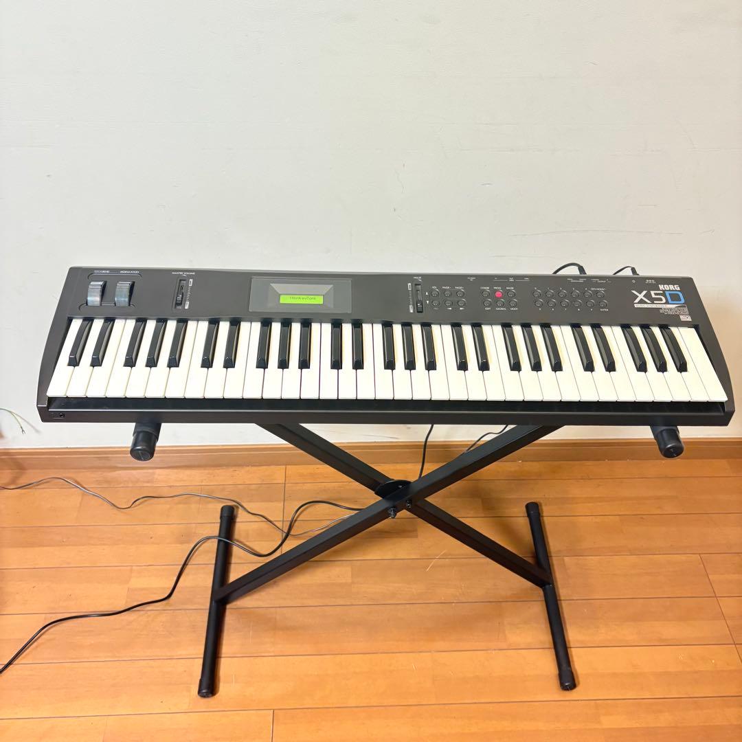 【音出し確認済み・送料込み】KORG コルグ 61鍵　シンセサイザー X5D