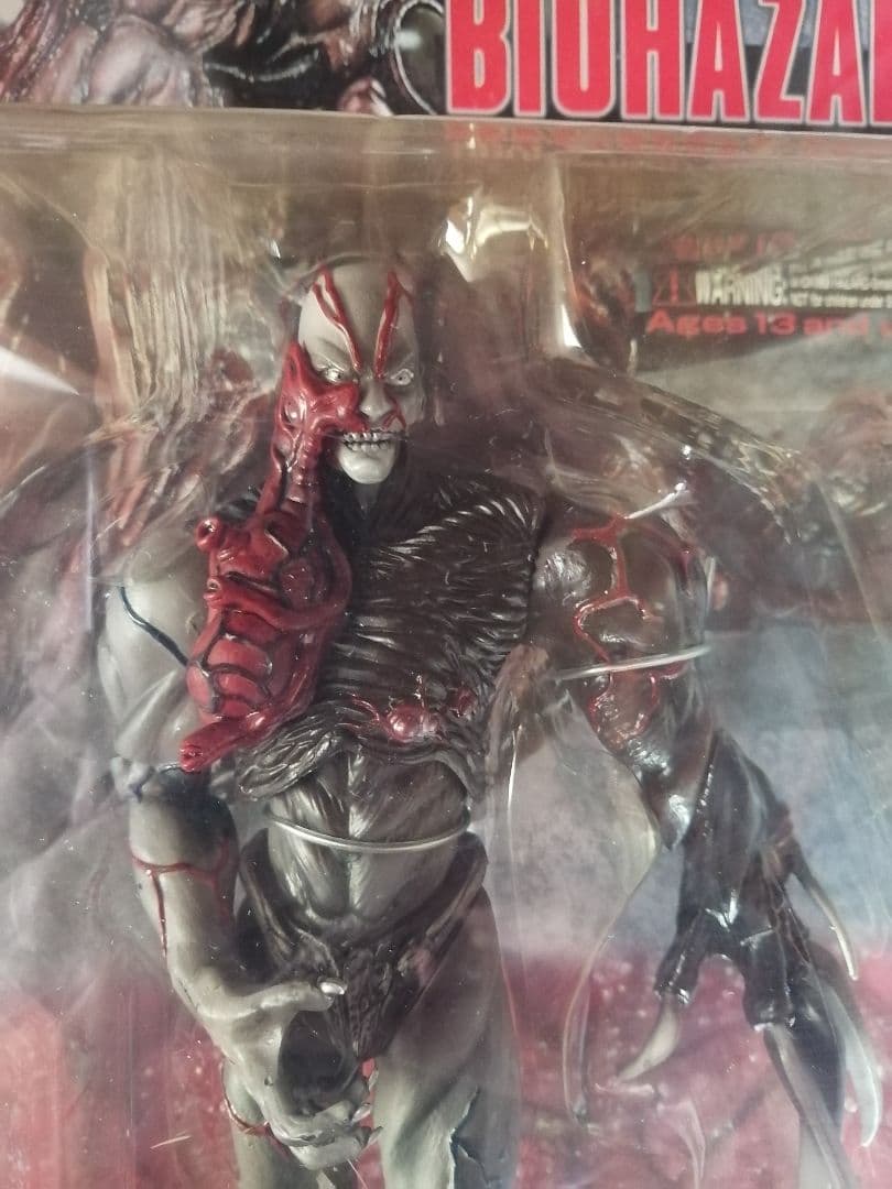 モビーディック　バイオハザード リアルショック　フィギュア　タイラント