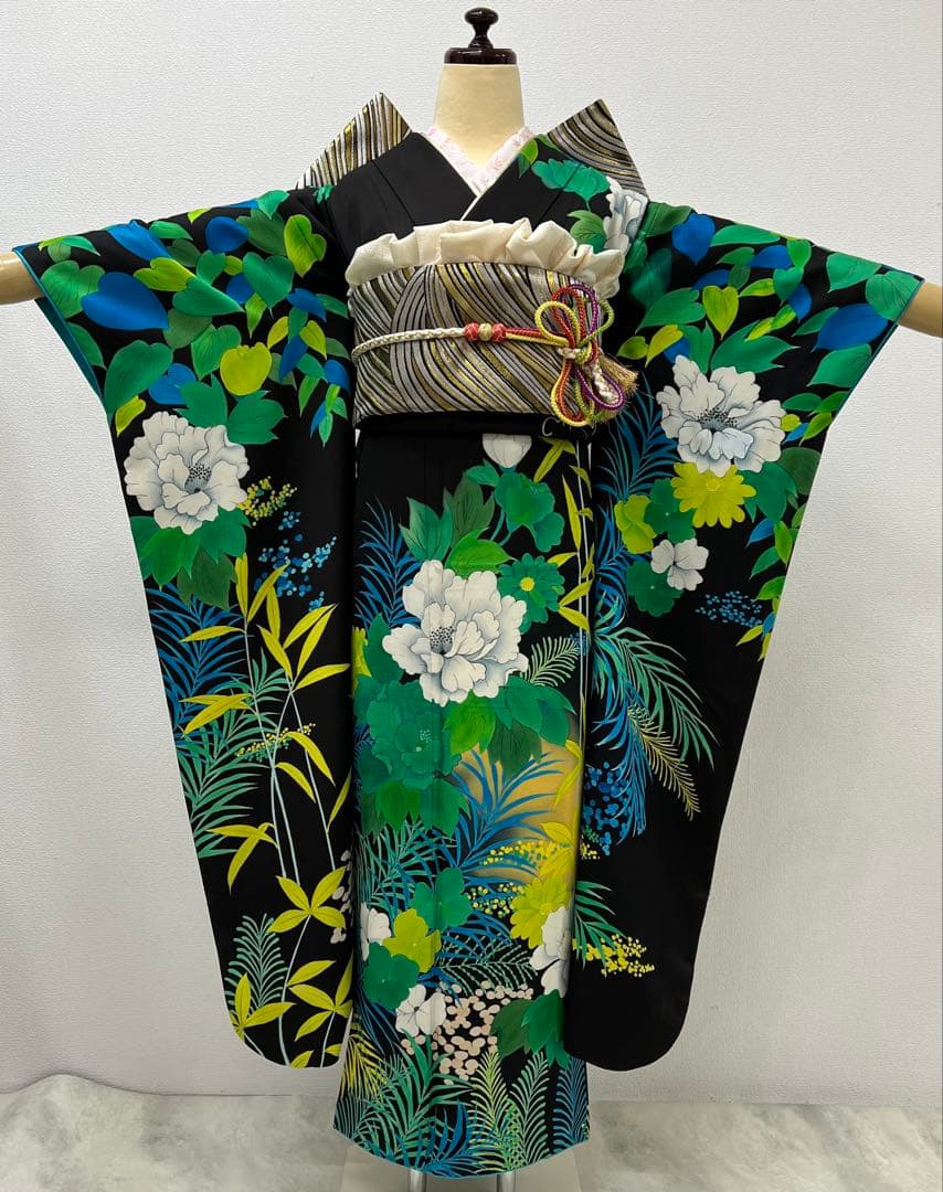 振り袖　フルセット　別誂長襦袢付　珍品　個性的　黒地　パーティー　結婚式　697