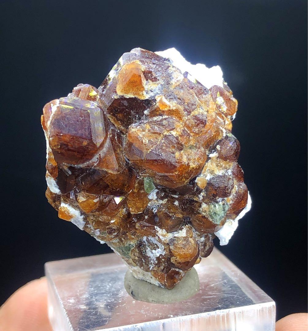 レッドヘソナイトガーネットクラスター Red Hessonite Garnet