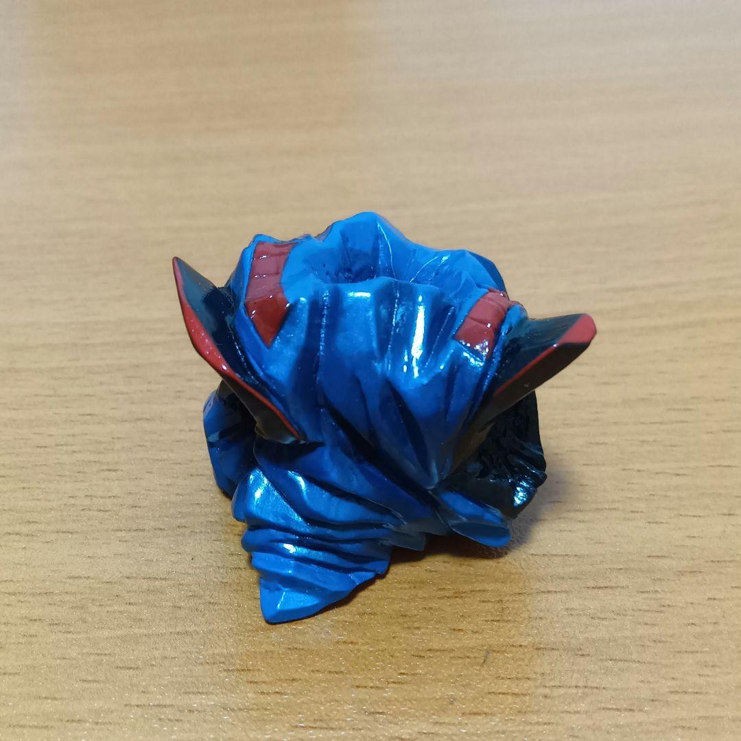 ジャンクキューブでクラッシュしたロビンマスクの鎧