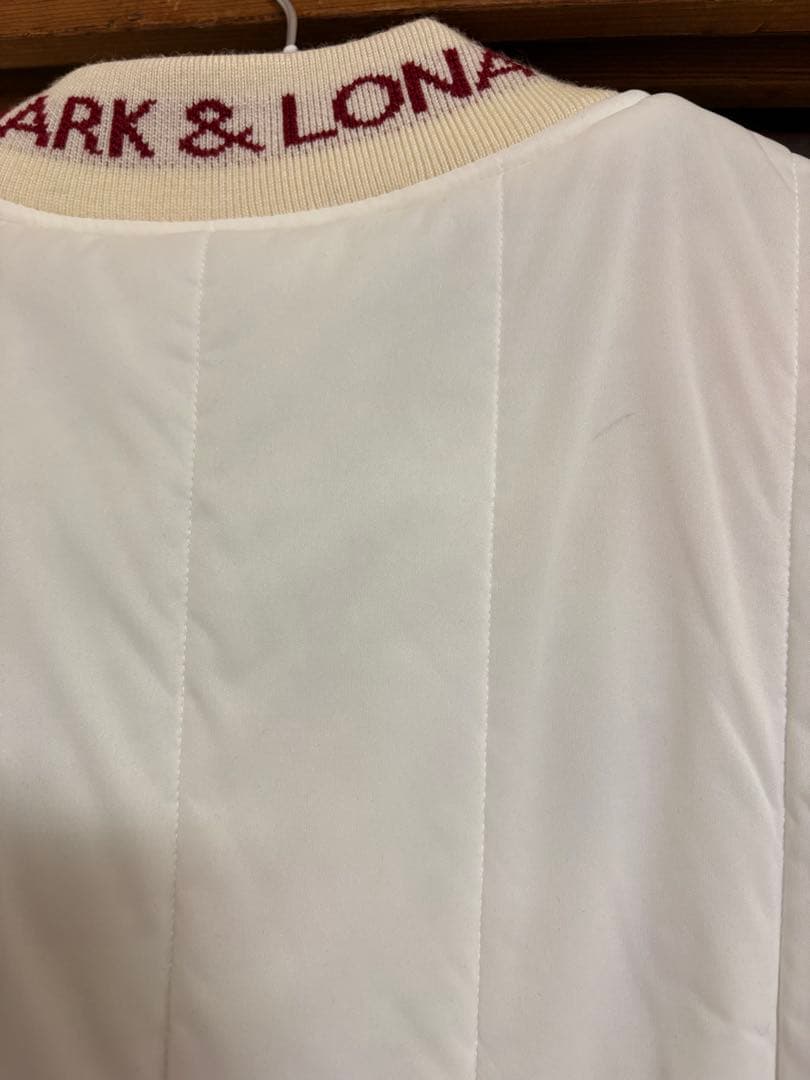 MARK&LONA 中綿ブルゾンリバーシブル 40サイズ白