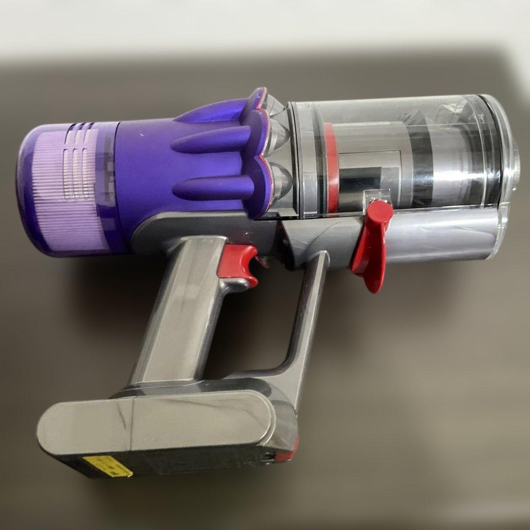 33. 『洗浄済』Dyson Digital Slim Fluffy SV18