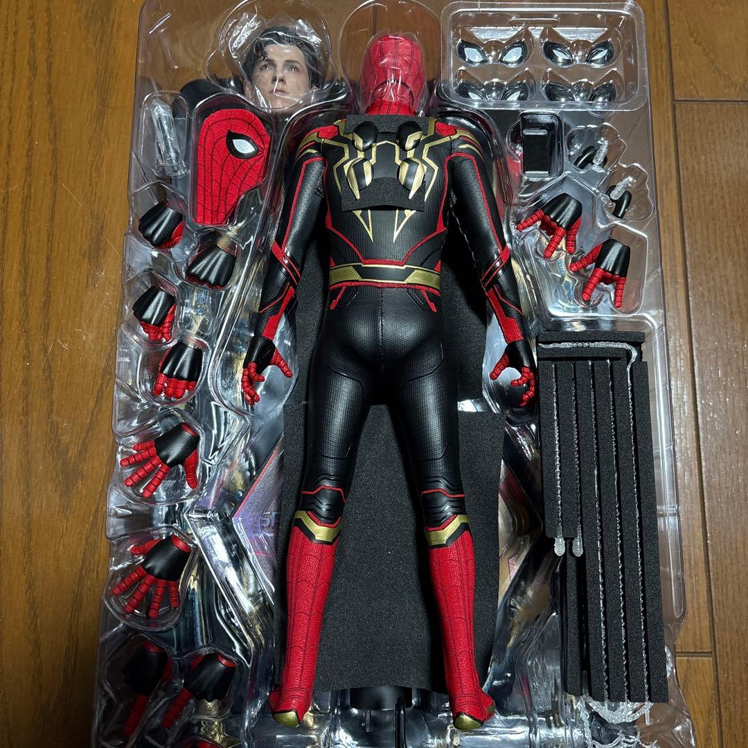 ホットトイズ スパイダーマン インテグレーテッドスーツ ノーウェイホーム