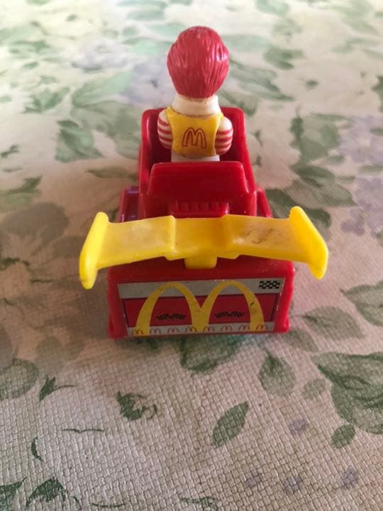 マクドナルドミニカー