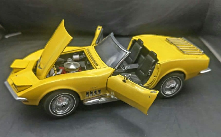 autoart Chevrolet Corvette 1:18 限定版
