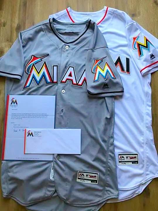 即購入 不可【選手支給品】イチロー 球団支給ゲームジャージ 2枚セット