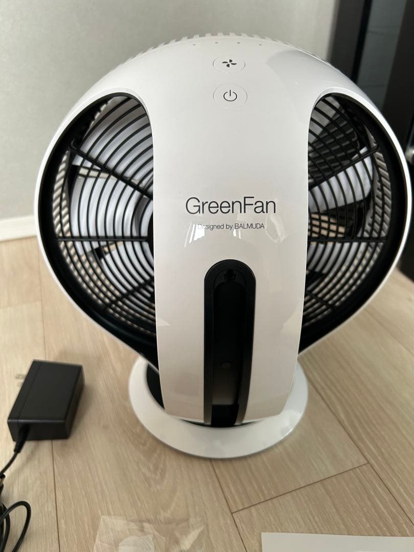 バルミューダ　サーキュレーター　EGF-3300-WK