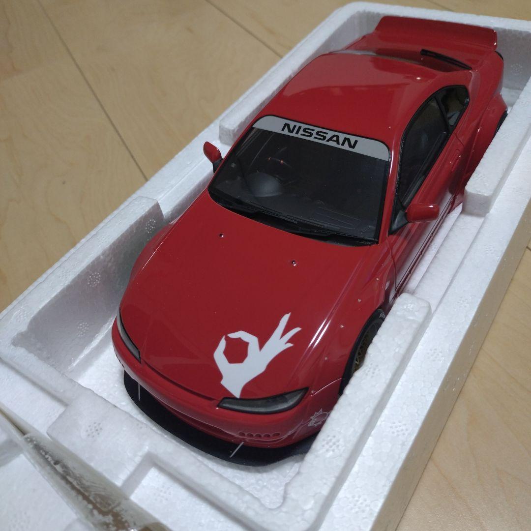 世界限定2000台シルビア S15 1/18 スケール
