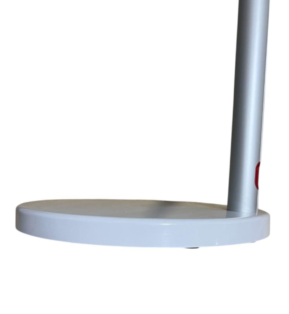 SV18 充電ドッグとツールクリップDyson