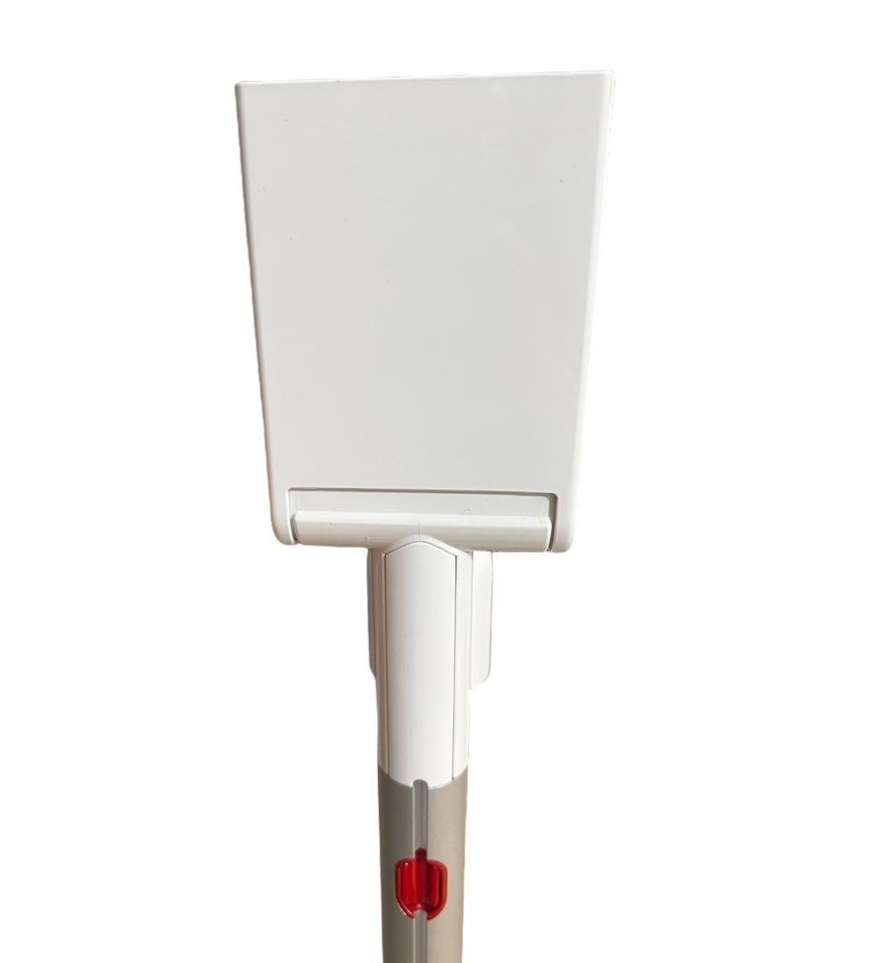 SV18 充電ドッグとツールクリップDyson