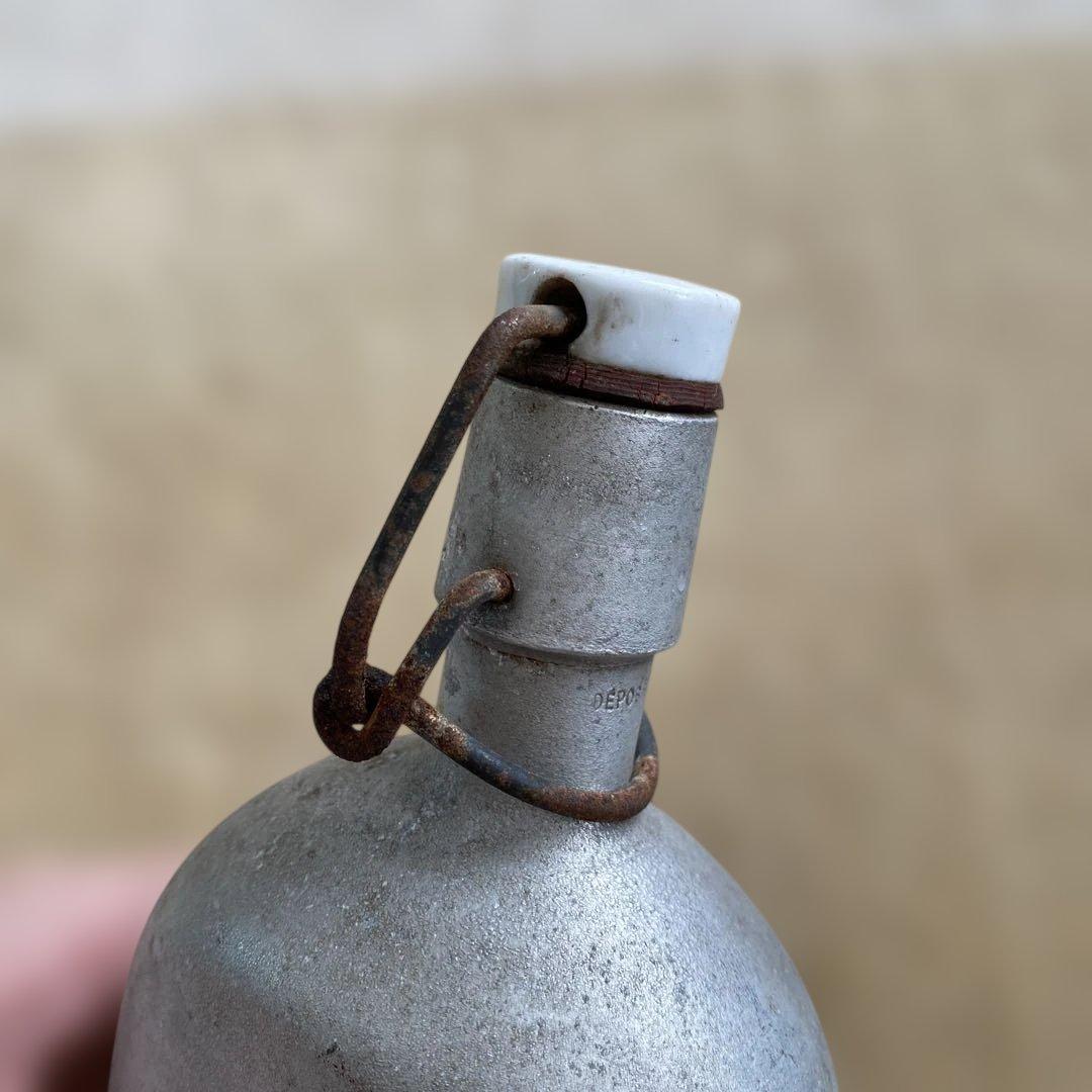 フランス　アンティーク　水筒　ヴィンテージ金属ボトル