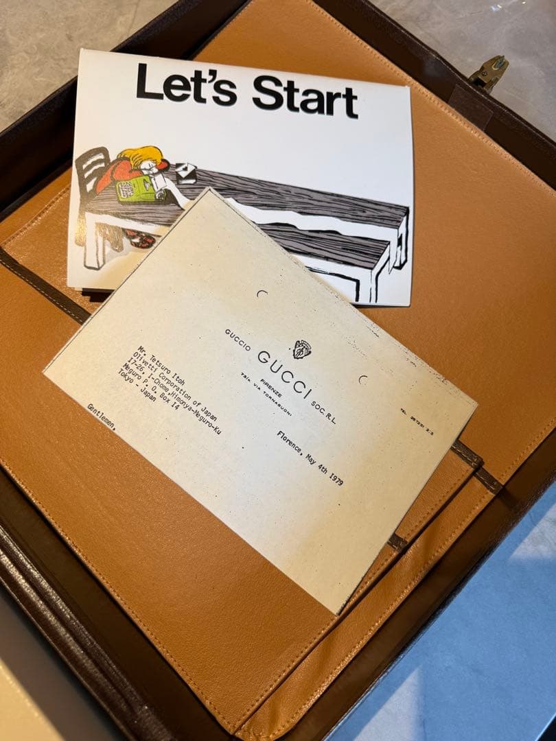 GUCCI 鞄　タイプライターケース