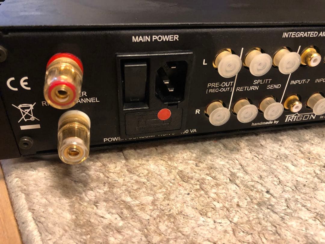 TRIGON ENERGY プリメインアンプ シルバー 中古ジャンク