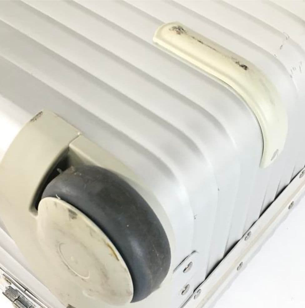 リモワ トパーズ 2輪 アルミ スーツケース