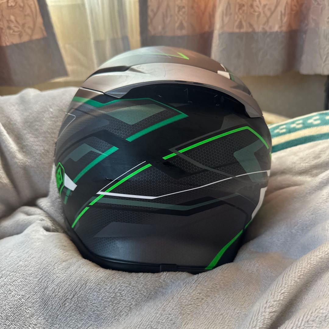 SHOEI フルフェイスヘルメット　Z8 ブラック/グリーン　(カプリッチョ)