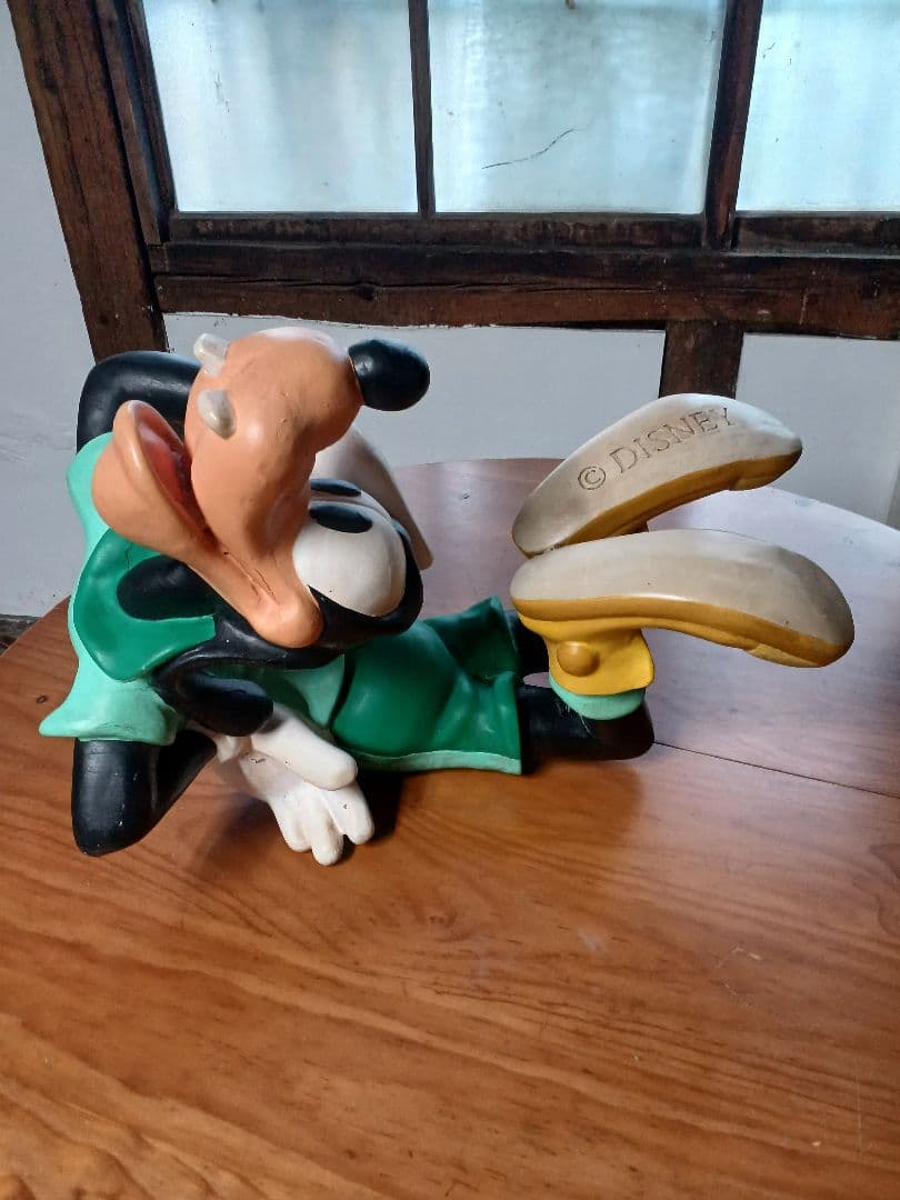 希少！ グーフィー 大型　フィギュア　ディズニー