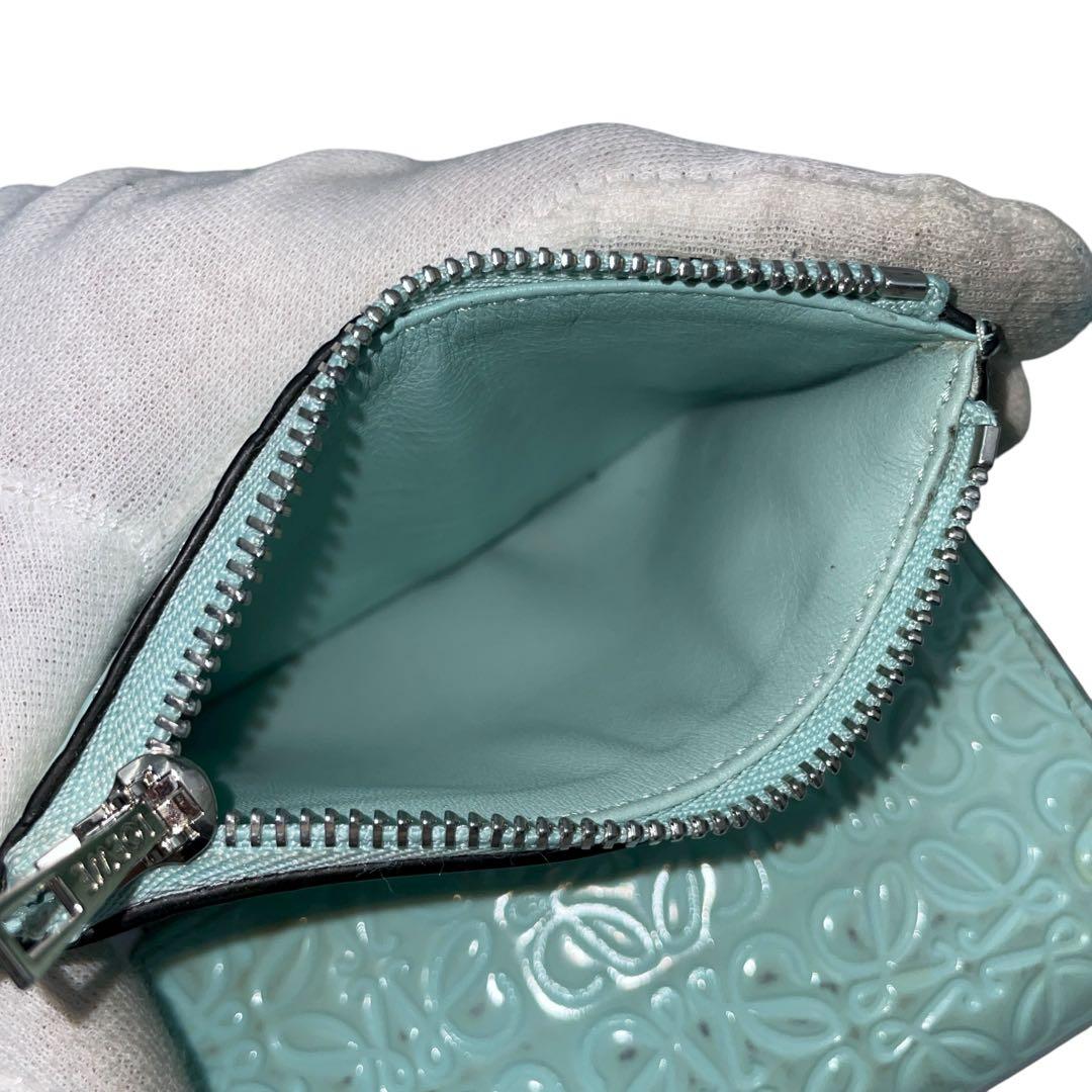 【微美品】LOEWE ロエベ　折り財布　アナグラム　総柄　水色　レザー