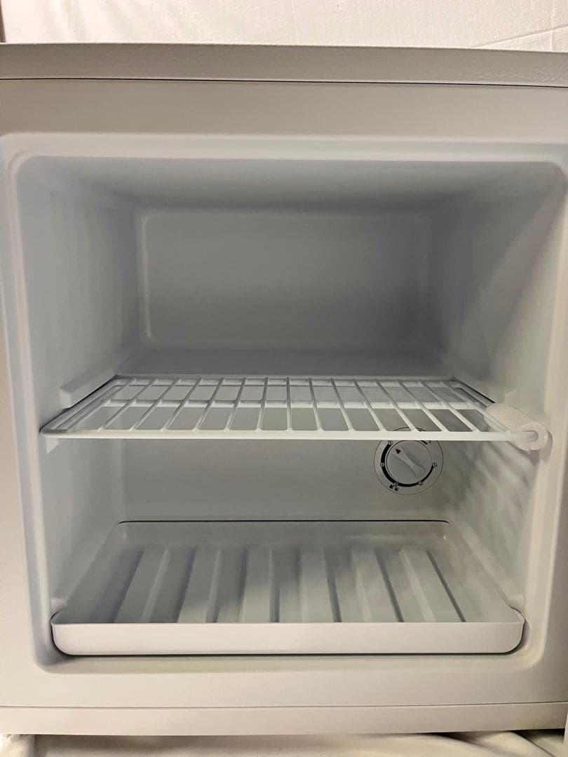 ②【未使用品】A-Stage 1ドア冷凍庫 31L FZ03A-31WT 25年