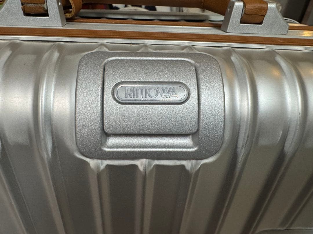 超美品 リモワ RIMOWA ルフトハンザ 限定 32L 2輪