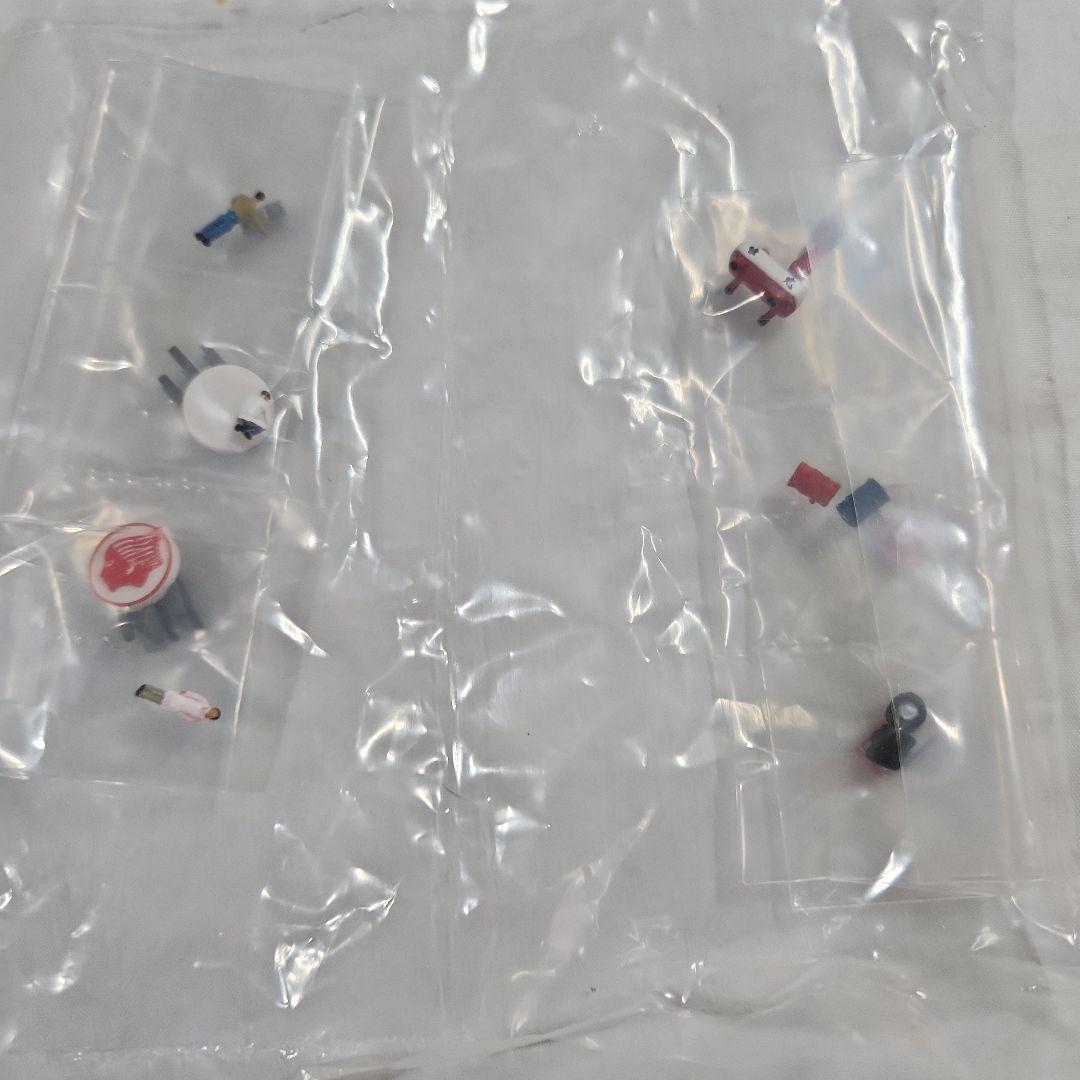 ジオコレ 1/150「ガソリンスタンドA 昭和30年代風 + レアトラック×3台