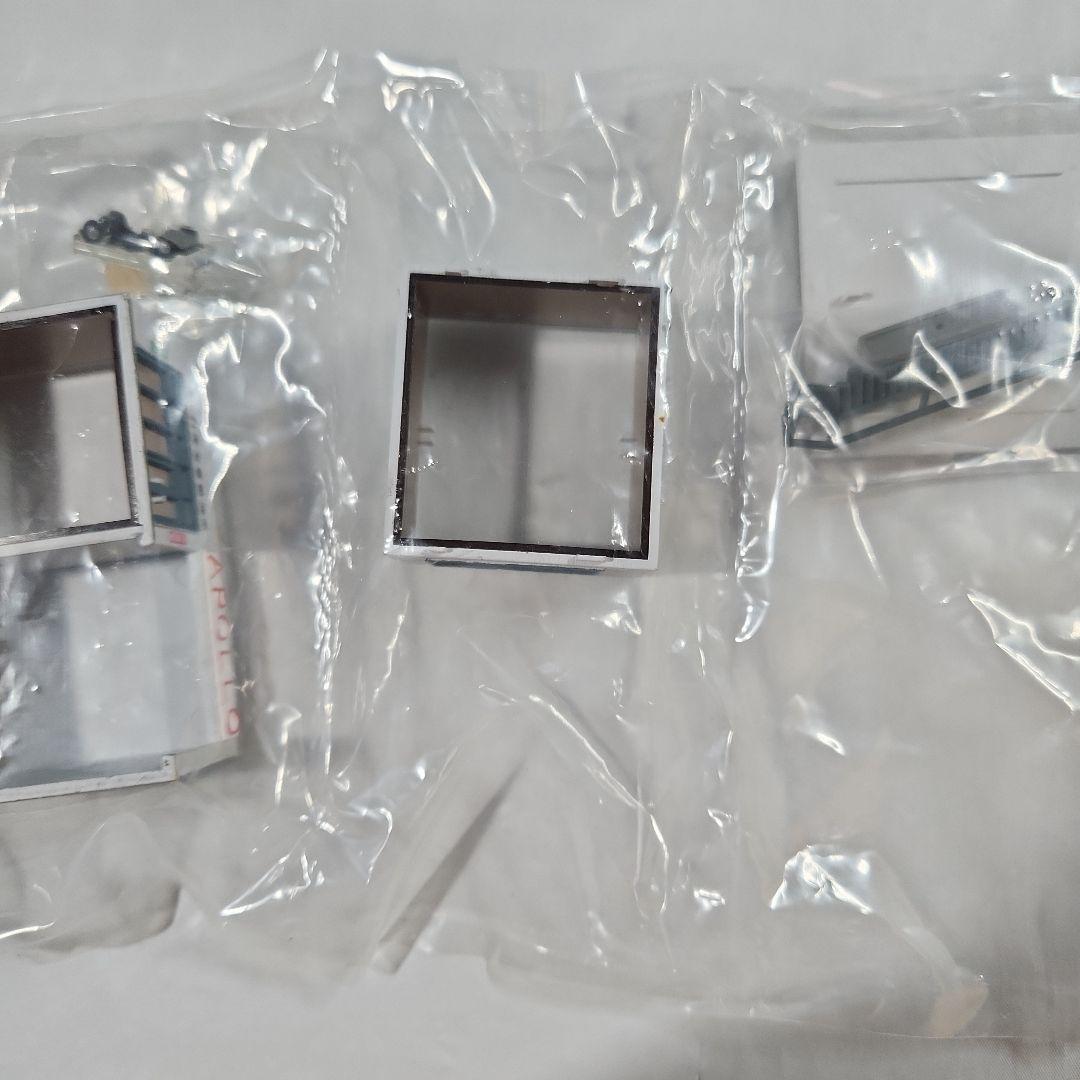 ジオコレ 1/150「ガソリンスタンドA 昭和30年代風 + レアトラック×3台