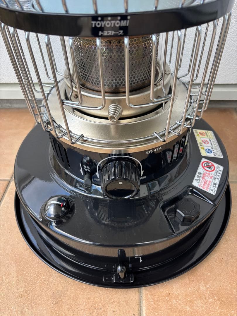 トヨトミTOYOTOMI KR-47A ブラック 対流形 石油ストーブ