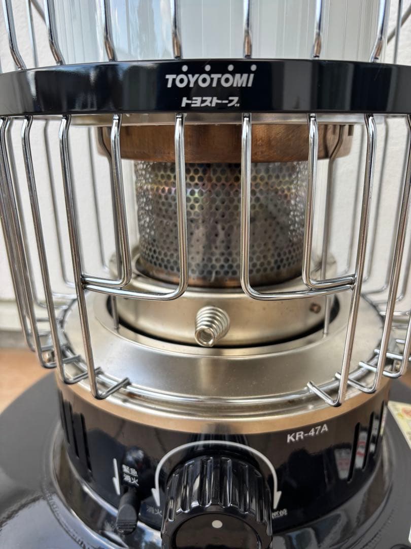 トヨトミTOYOTOMI KR-47A ブラック 対流形 石油ストーブ