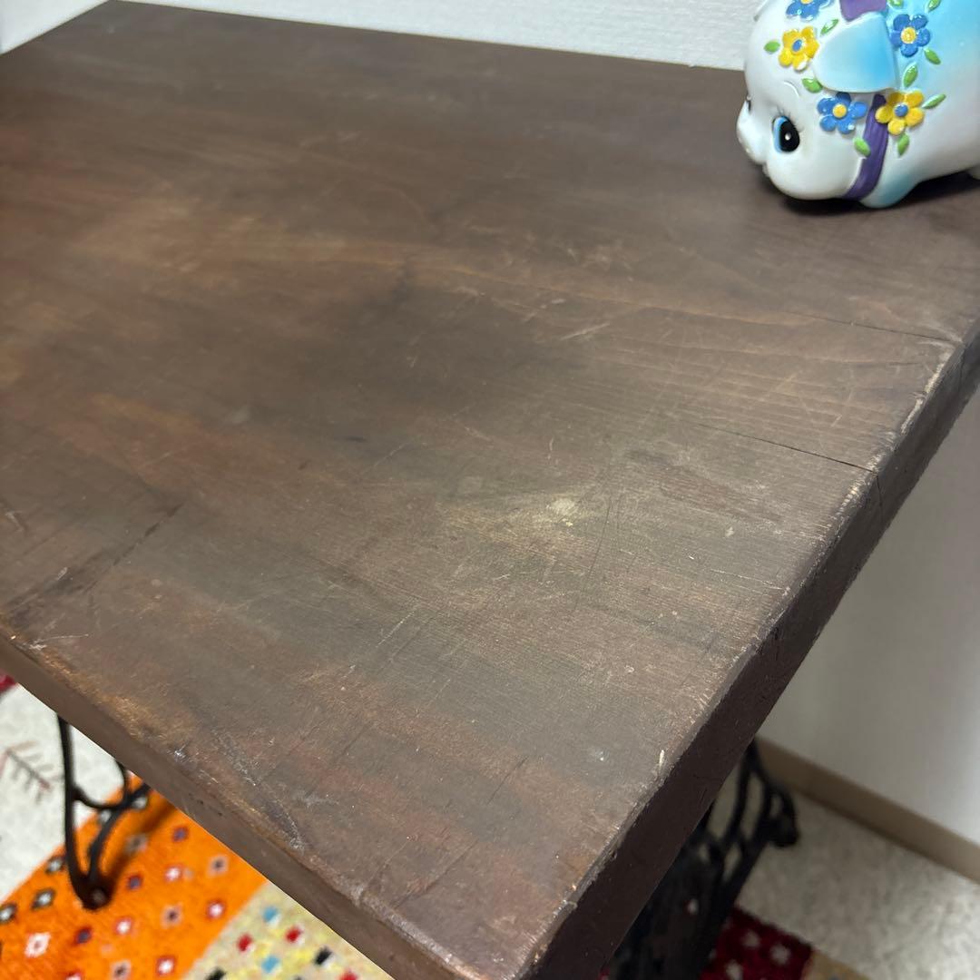 mimosaです。 ミシン台　SINGER アンティーク　テーブル仕立て