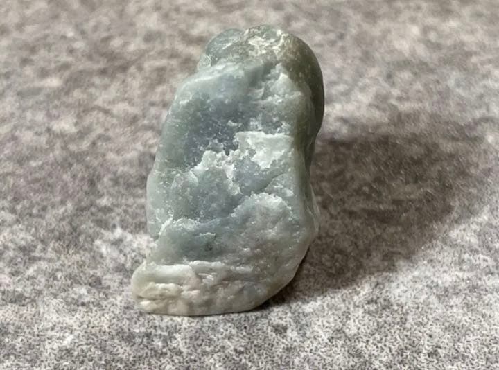 糸魚川青翡翠原石