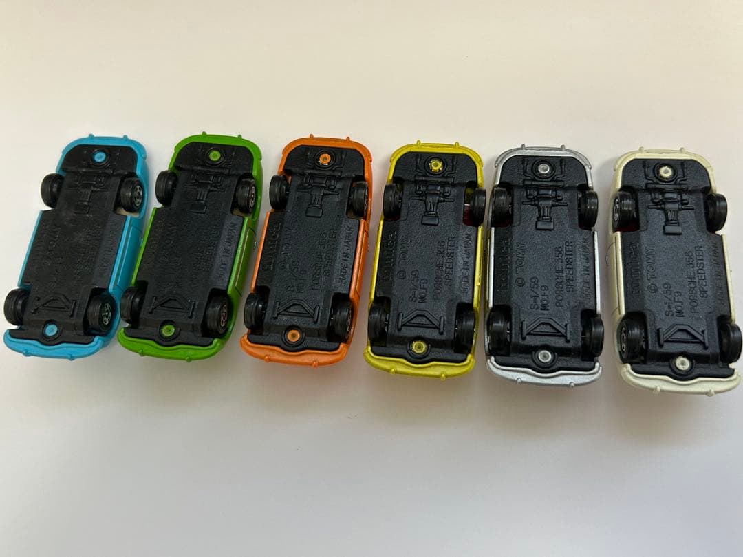 122.トミカF-9-3 ポルシェ356