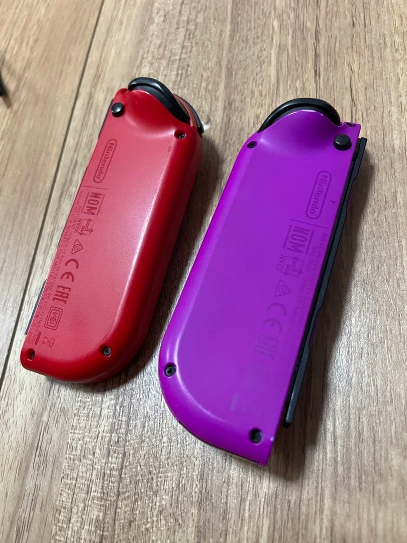 Nintendo Switch 本体　レッド　ネオンパープル