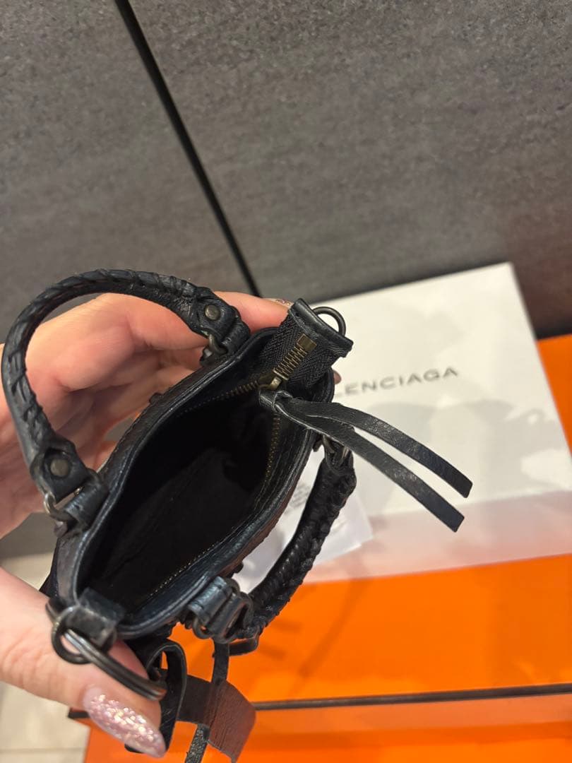 バレンシアガ　ザファースト　ケース　チャーム　ブラック　未使用品★レア物★