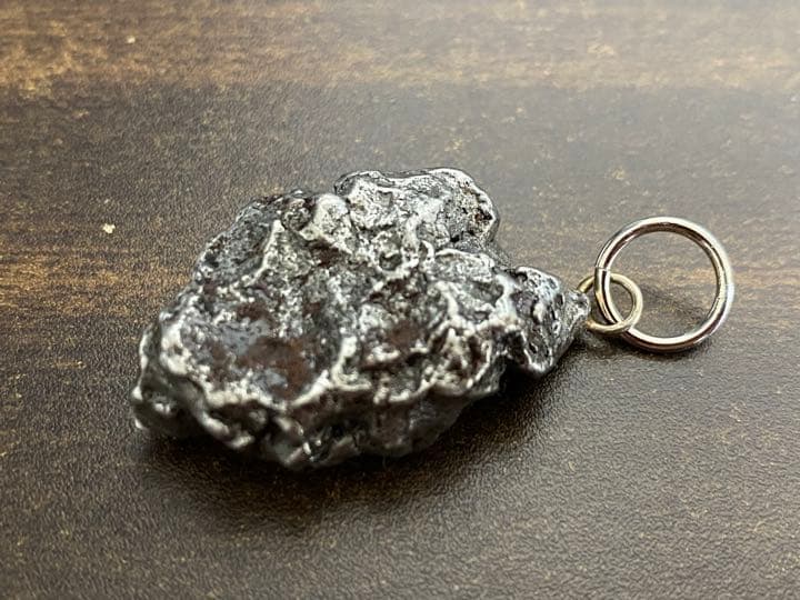 隕石 LOC アルゼンチン カンポ 鉄質隕石 約26g ペンダント トップ