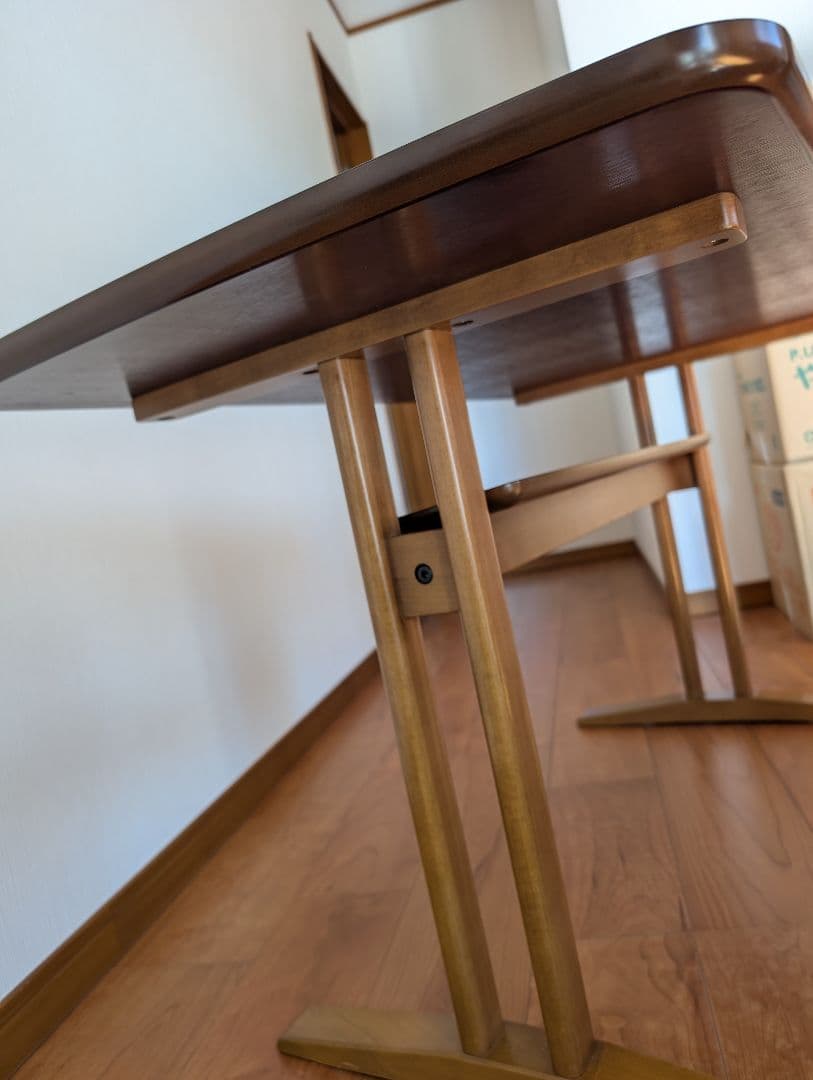 （週末発送）カリモク60＋　カフェテーブル1200