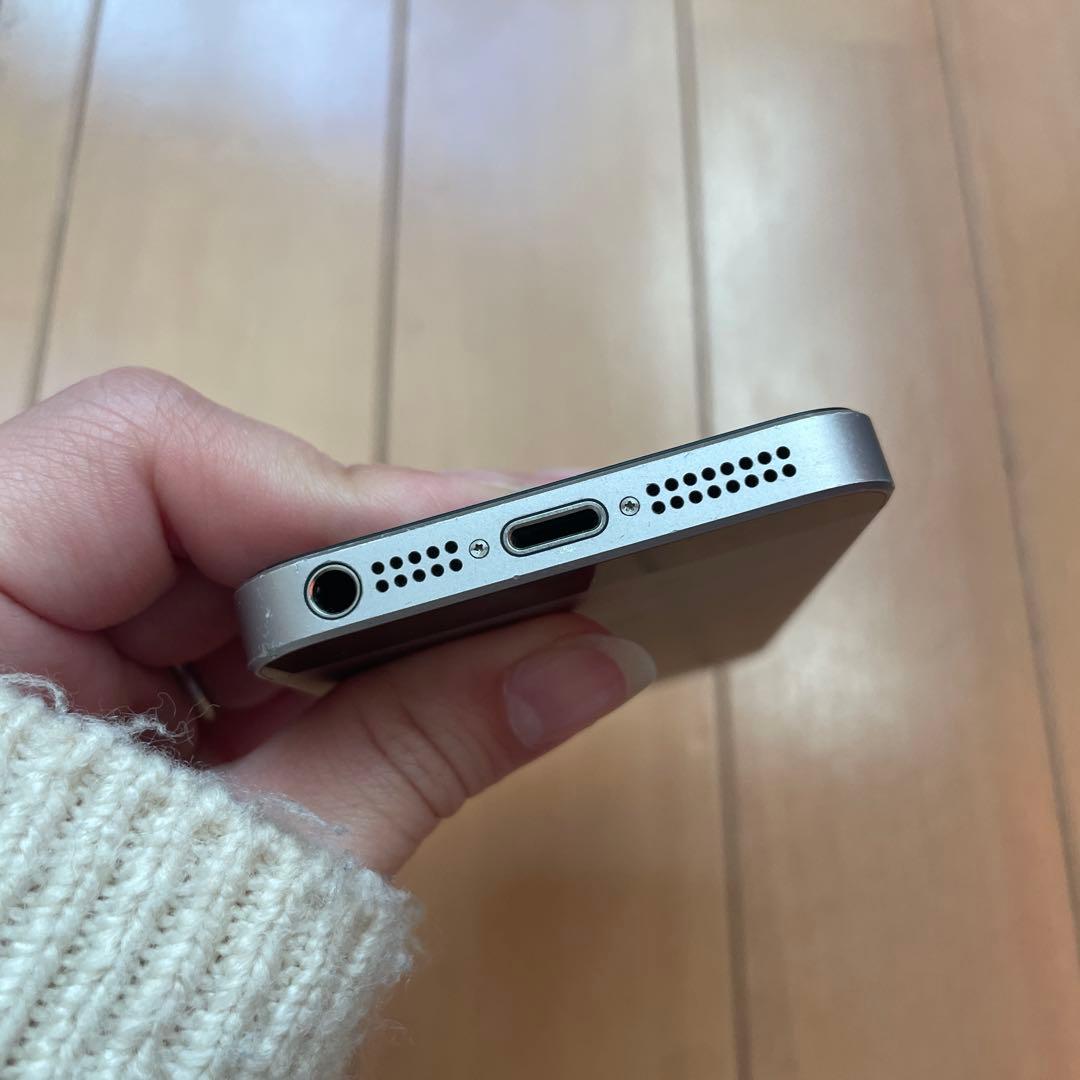 ye Apple iPhone SE 第一世代 スペースグレー 美品