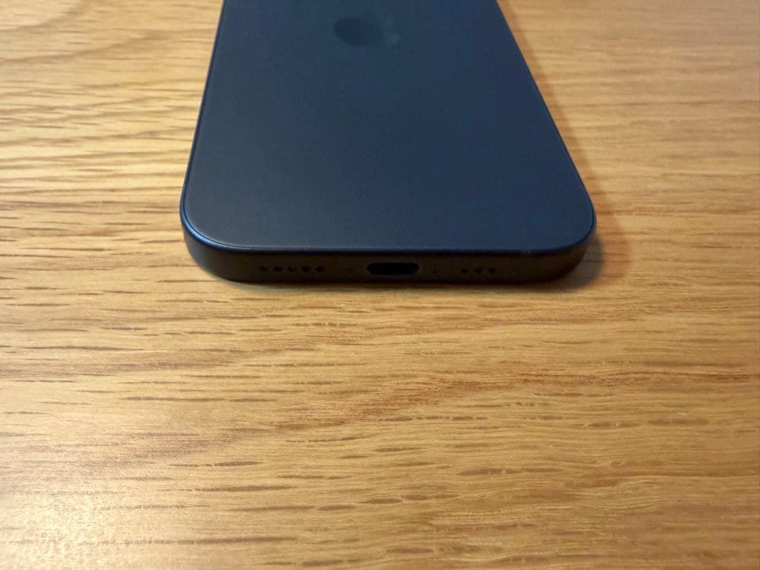 宮*樹様 Apple iPhone 15 ブラック 本体　SIMフリー　256G