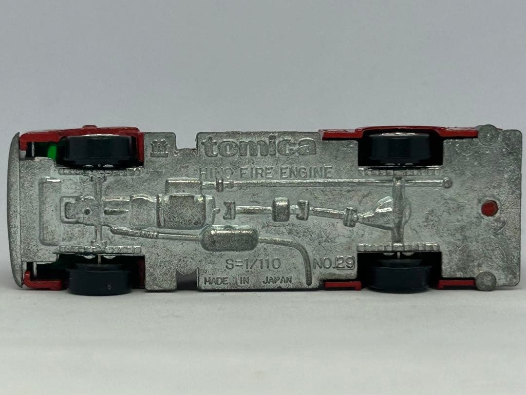 トミカ No.29 日野 消防自動車 日本製 黒箱 色指定箱 艶箱 当時物