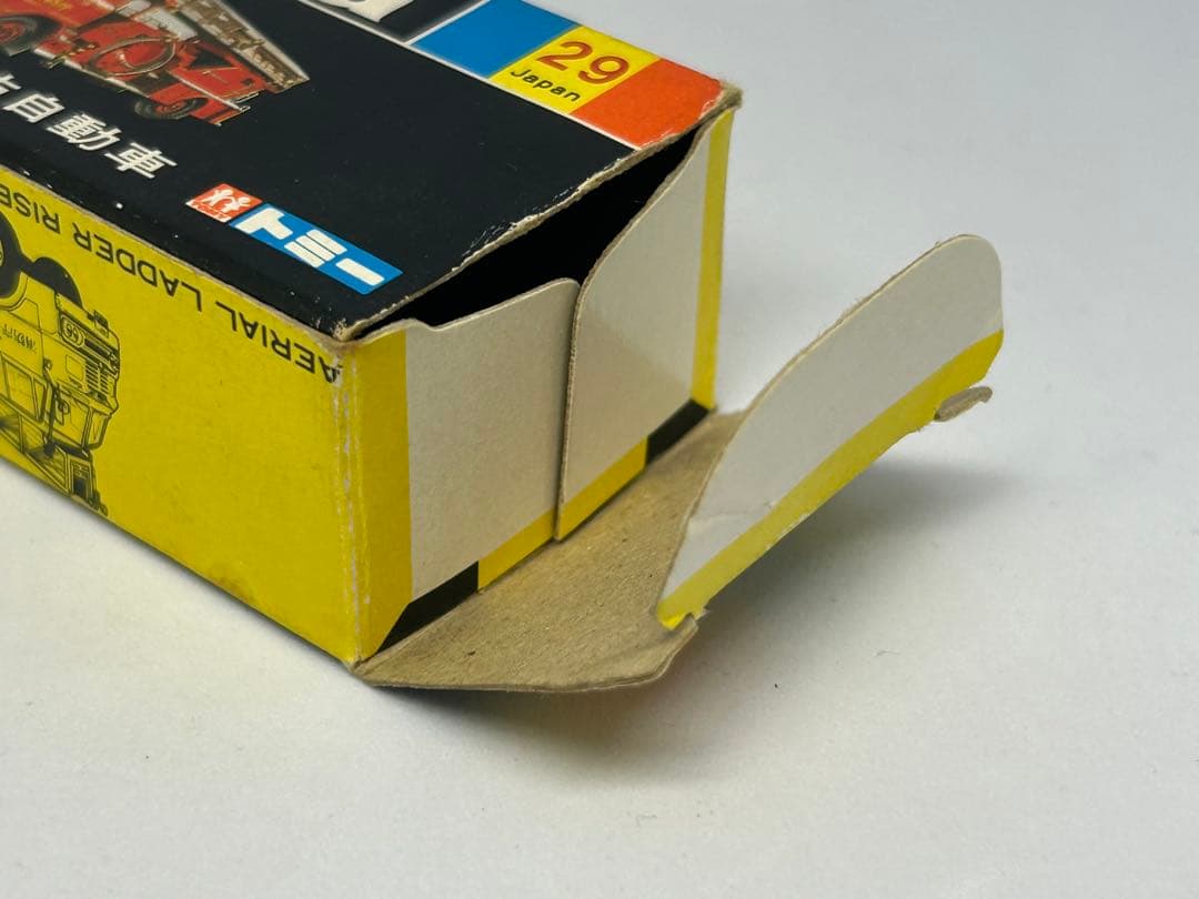 トミカ No.29 日野 消防自動車 日本製 黒箱 色指定箱 艶箱 当時物
