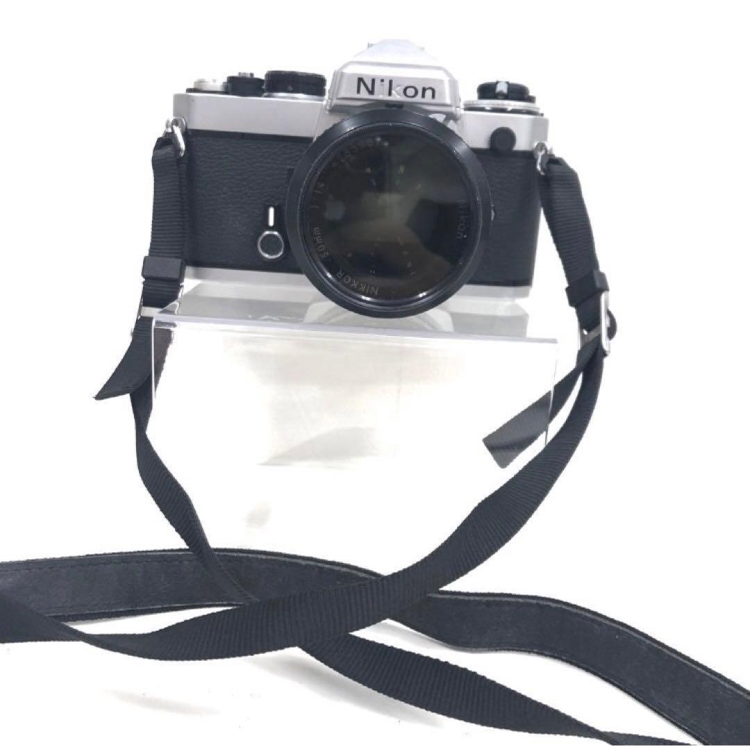 R Nikon 一眼レフカメラ シルバー ブラック　ジャンク