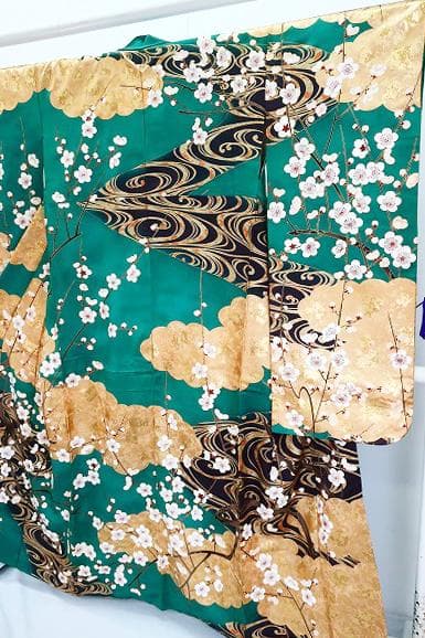 ★専用★美品 振袖 緑 枝梅 雲取 流水 金彩加工 身丈160cm お洒落