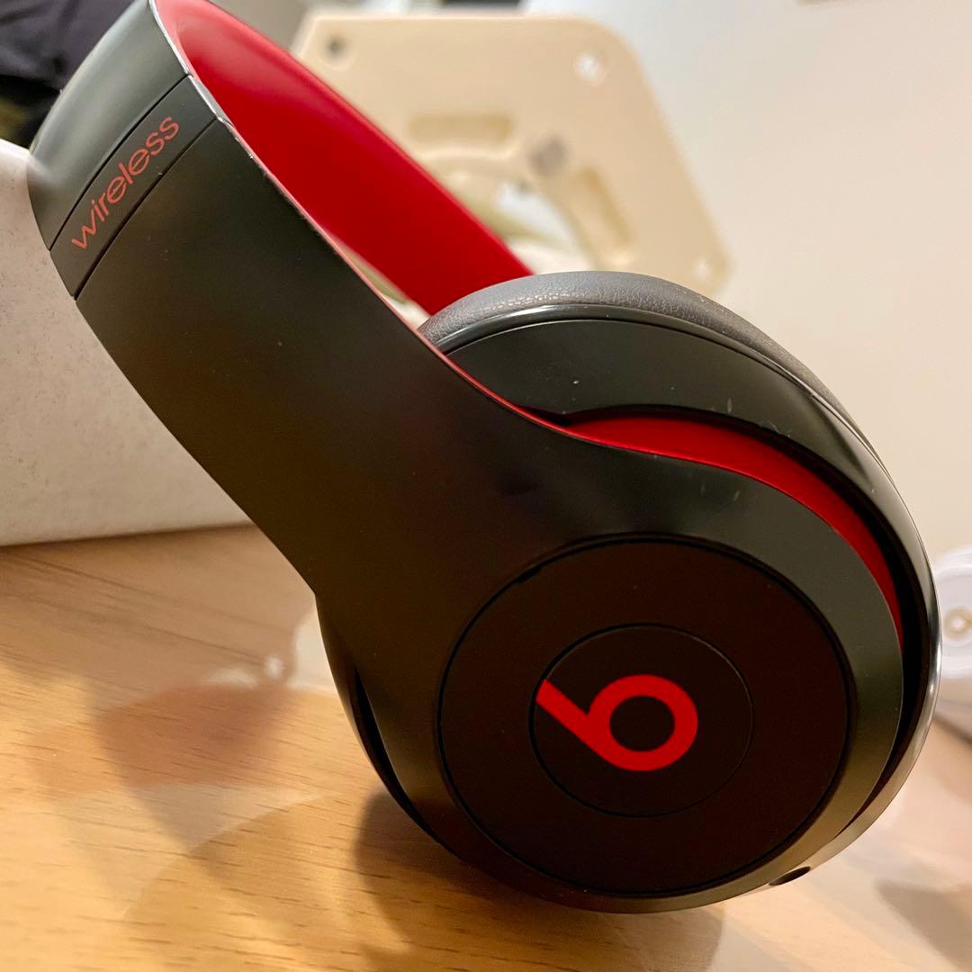美品！ Beats Studio 3ワイヤレス ヘッドホン ブラックレッド2