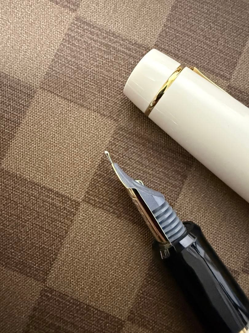 パイロット万年筆912限定出航、ペン先S
