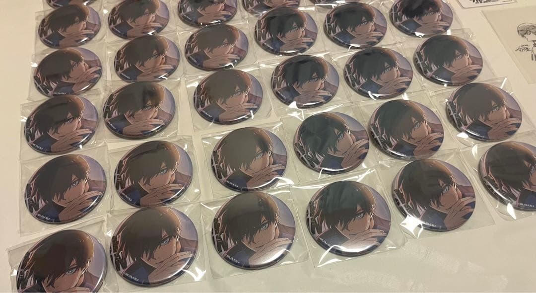 ブルーロック　糸師凛　SHIBUYA TSUTAYA 缶バッジ　クリアカード